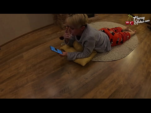 ❤️ Loira louca chupando uma pica enorme chupando e saltando sobre ela - Sexo Anal ❤️  Sexo em pt-br.ttsex.ru ☑